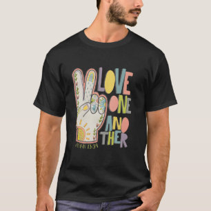 Hou van elkaar Johannes 1334 Bijbelspreuk Christel T-shirt