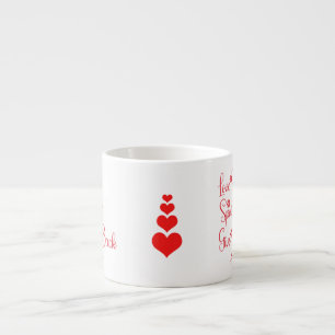 Hou van hen, verwen hen, geef ze terug oma leuk espresso kop