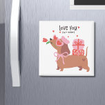 Hou van je vier-ooit Schattigee Franse teckel hond Magneet<br><div class="desc">Love You Fur-Ever Schattige French Dachshund Dog Magnet is voorzien van een schattige teckel met een hartvormige bril, roze baret en boog die een bloem vasthoudt en geschenken draagt met de tekst "Love you fur-ever" in de moderne scripttypografie. Geaccentueerd met schattige rode liefdesharten. Perfect cadeau voor vriendin, liefje, vrouw, hondenliefhebber...</div>