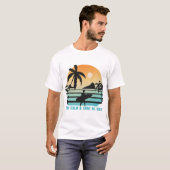 Houd de hele dag kalm en Surf T-shirt (Voorkant volledig)