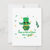 Houd een Pet op je Pot O'Gold op een Feestdagenkaart (Voorkant)