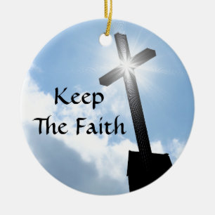 Houd het Faith Kruis op de blauwe hemel Keramisch Ornament