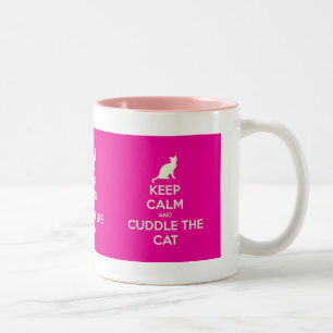 Houd kalm en beugel de kat tweekleurige koffiemok