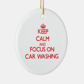 Houd kalm en concentreer je op het wassen van auto keramisch ornament (Rechts)