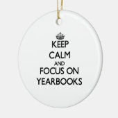 Houd kalm en concentreer je op Yearbooks Keramisch Ornament (Links)