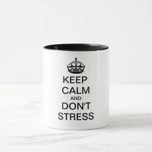 Houd kalm en DON NIET STRESS - gepersonaliseerde t Mok (Midden)