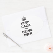 Houd kalm en Drink bierzin Ovale Sticker (Envelop)
