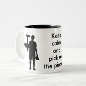 Houd kalm en haal de stukken op tweekleurige koffiemok (Voorkant links)