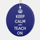 Houd kalm en leer op blauw keramisch ornament (Links)