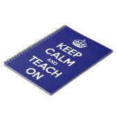 Houd kalm en leer op blauw notitieboek (Linkerzijde)