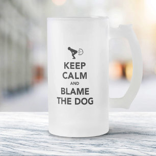 Houd kalm en maak de hond de schuld. matglas bierpul
