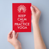 Houd kalm en oefen yoga uit flyer (Hand)