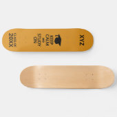 Houd kalm en onderzoek op aangepaste skateboards (Horizontaal)