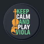 Houd kalm en speel Viola  Violist Magneet<br><div class="desc">retro orchestra muziekventilatorontwerp voor wie een snaarmuziekinstrument speelt in een muziekband of symfonie. Koel klassieke muziekliefhebbers voor violist,  violist,  muzikant en kunstenaar. Ideaal voor vioolleraar,  orkestfan en mensen die graag viool spelen of gewoon van muziek houden. Geweldig souvenir,  kerstcadeau en verjaardagscadeau voor familie en vrienden.</div>