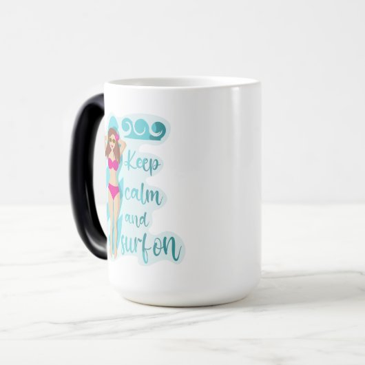 Houd kalm en surf op bruidsmeisje magische mok (Voorkant links)