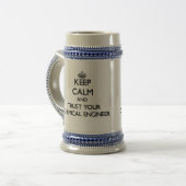 Houd kalm en vertrouw op uw chemicaliëntechnicus bierpul (Voorkant links)