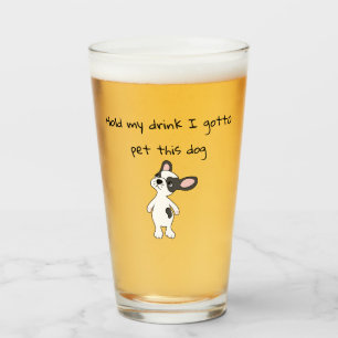 Houd mijn beker vast, ik moet deze hond aaien Bier