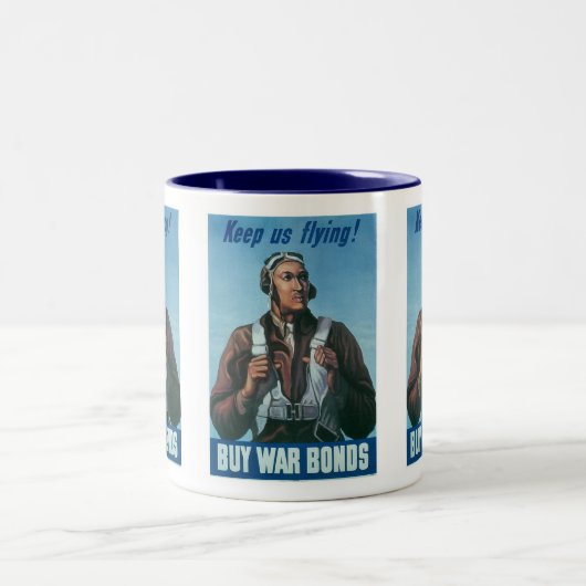 Houd ons vliegen ~ Tuskeege Airman Tweekleurige Koffiemok (Center)