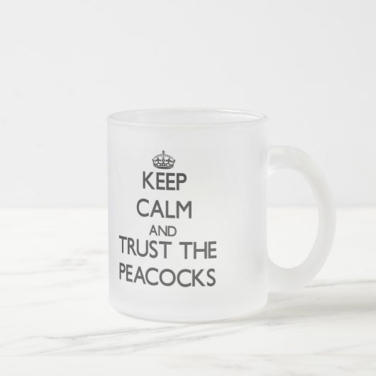 Houd rustig en vertrouw op de pacocks matglas koffiemok (Rechts)