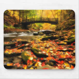 Houden Bridge en Creek in Herfst Muismat