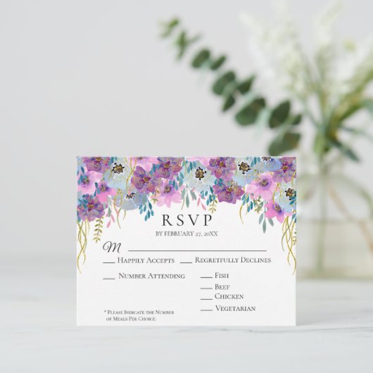 *~* Houding handen roze bloemen witte bruiloft RSVP Kaartje (Staand voorkant)