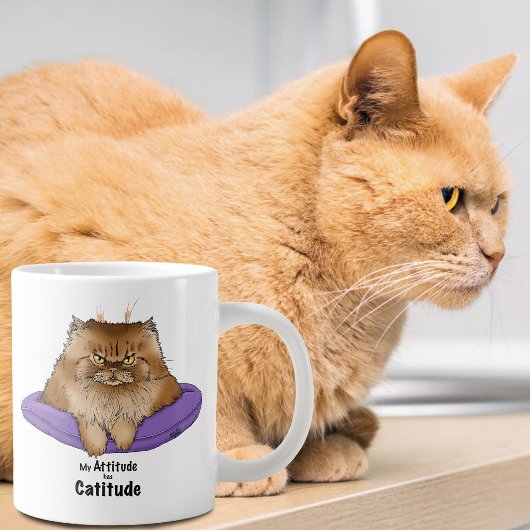 Houding heeft kattigheid grote koffiekop