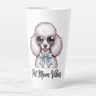Houding van huisdiermoeder Poedel Hond Zonnebril R Latte Mok