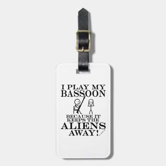 Houdt Aliens Away Bassoon vast Bagagelabel (Voorkant verticaal)