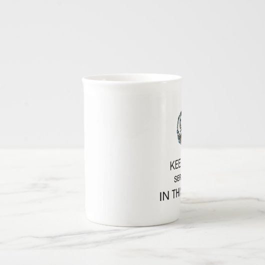 HOUDT U KALM - ERNSTIG? - IN DIT HUIS? PORSELEIN KOP (Voorkant)