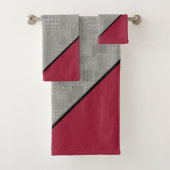 Houndstooth patroon, zwarte strepen, bordeauxrood bad handdoek (Insitu)