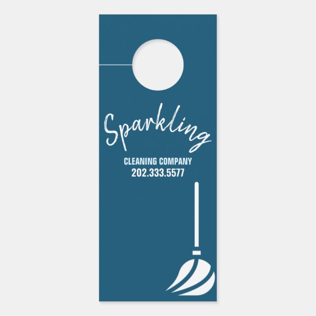 House Cleaning door Hanger (Voorkant)