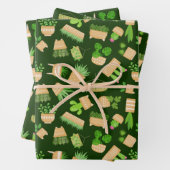 House Planten Cactus on Dark Green Wrapping Paper  (In situ)
