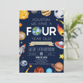 Houston We hebben een vier jaar oud 4e verjaardags Kaart (Staand voorkant)