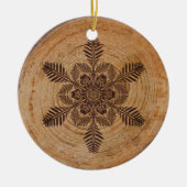 Hout Burn Snowflake Keramisch Ornament (Voorkant)