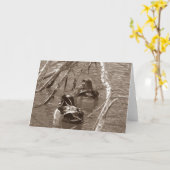 Hout Duck Drake en Hen in Sepia Kaart (Gele Bloem)