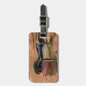 Hout eend zwemt in water bagagelabel (Voorkant verticaal)