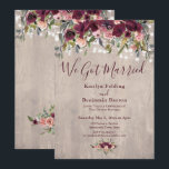 Hout Floral lichten we kregen alleen gehuwde ontva Kaart<br><div class="desc">Deze stijlvolle, elegante bruiloft- en evenementsuitnodigingssuite van design cadeaus een aantal populaire huwelijksontwerpen die op een nieuwe manier worden gecombineerd. Met een gedempte, rustige houten achtergrond, snaren van twinkelende lichten, en waterverf die wordt geschrokken en wazige roze florale accenten, heb ik een manuscript en serif doopvont gecombineerd die in het...</div>