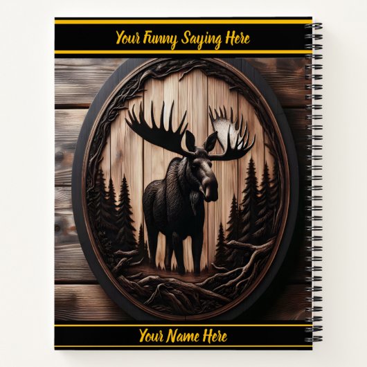 Hout-gesneden elanden in een bosrijke omgeving notitieboek (Achterkant)