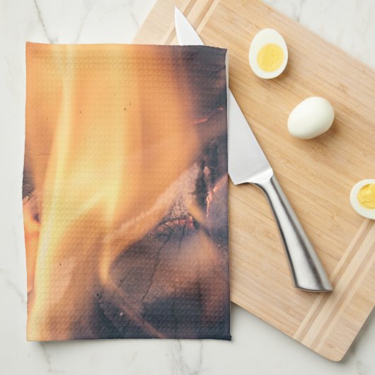 Hout in brand theedoek (Quarter Fold)