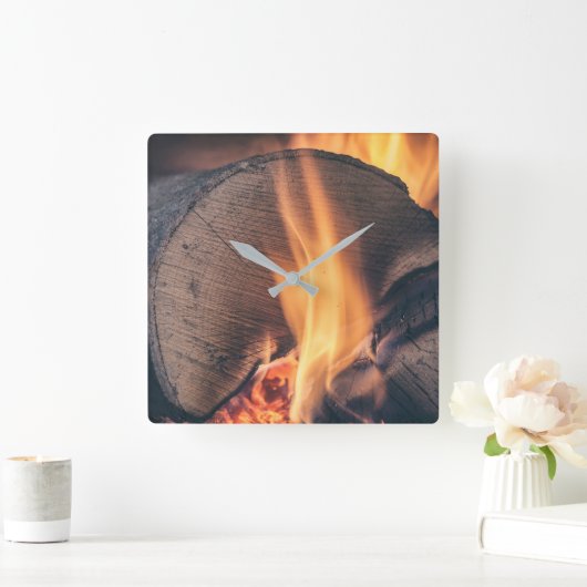 Hout in brand vierkante klok (Huis)