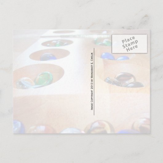 Hout Mancala board met kleurrijke glazen stenen Briefkaart (Achterkant)