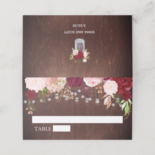 Hout Mason Jar Burgundy Table Number Weddenschap Plaatskaartje (Buitenkant ongevouwen)