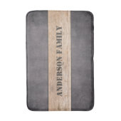Hout op donkere achtergrond, familienaam badmat (Voorkant Verticaal)