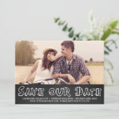 Hout Typografie Foto opslaan onze datum aankondigi Kaart (Staand voorkant)