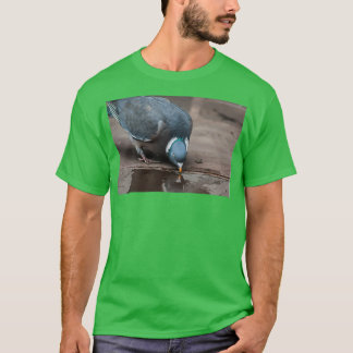 Houtduif Drink uit Puddle T-shirt