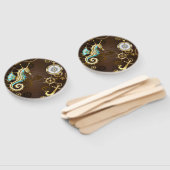 Houten achtergrond met mechanisch zeepaard handwaaier (Niet-gemonteerd)