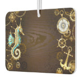 Houten achtergrond met mechanisch zeepaard luchtverfrisser (Links)