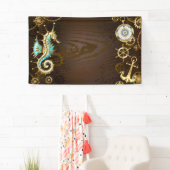 Houten achtergrond met mechanisch zeepaard spandoek (Insitu)