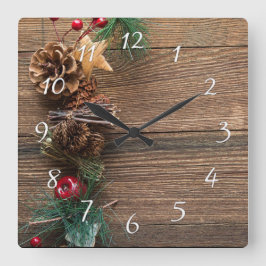 houten achtergrond met pijnbomen vierkante klok