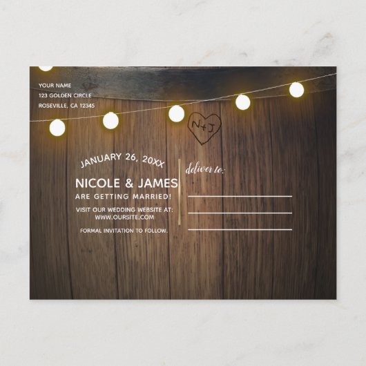 Houten Barrel Carved Heart Lights Save the Date Aankondigingskaart (Achterkant)